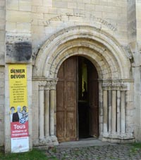 église Avernes